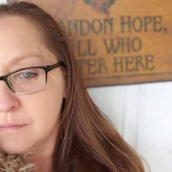 Meet your Posher, Celina - Picture 11 of 16